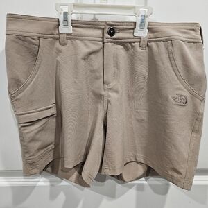 The North Face Shorts Sz 8 Beige Pockets Lightweight Logo Hiking Walking